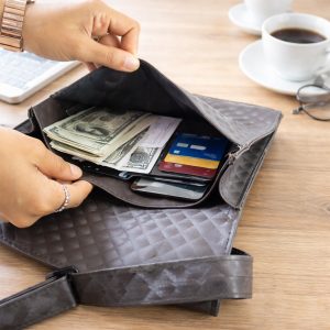 Men's & Women's Quilted Crossbody Sling Bag with Adjustable Strap (1 Pc)