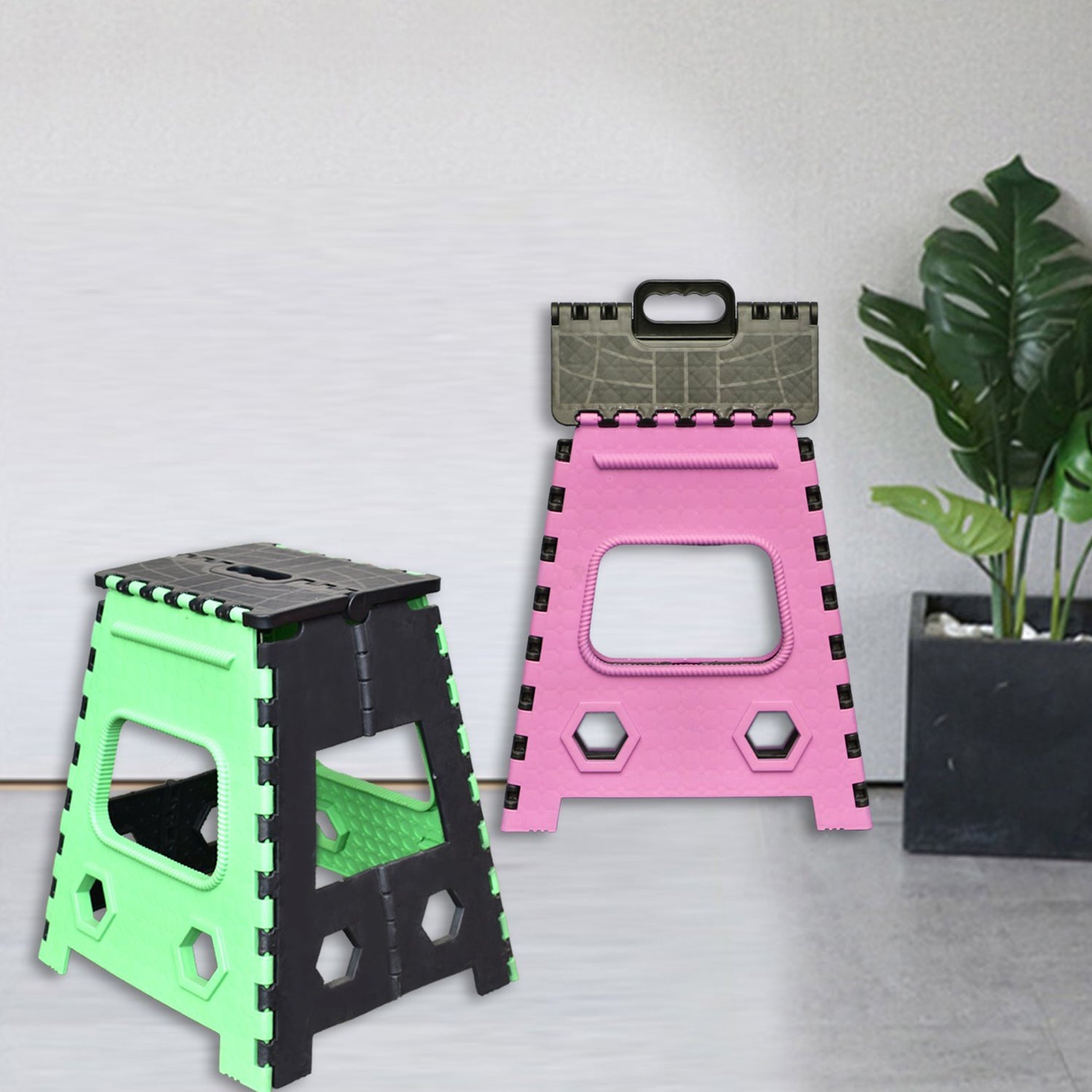 1pc 18inch Folding Stool Adults and Kids, Also For Kitchen Stepping With (Brown Box)