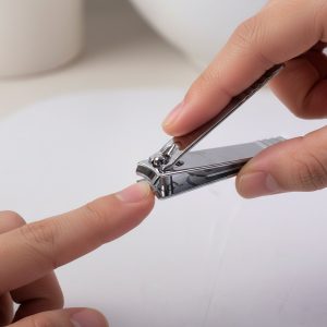 6 in 1 Premium Nail Care Manicure Pedicure Grooming Kit (1 Set)