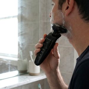 Rechargeable Electric Rotary Shaver Trimmer for Men (1 Set)