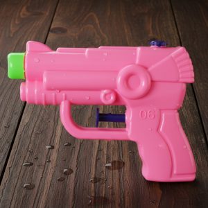 Compact Plastic Holi Pichkari Water Blaster Gun Toy for Kids (1 Pc)