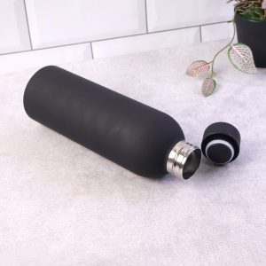 Stainless Steel Double Wall Vacuum-Insulated Drink Water (Black / 500 ML Approx)