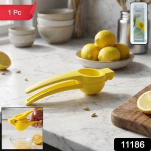 Konvex Hand Press Plastic Lemon Squeezer (1 Pc)