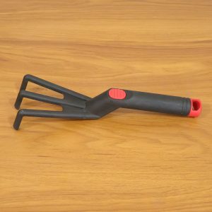 Hand Garden Cultivator Rake Plastic Gardening Tool (1 Pc, 27 Cm)
