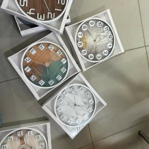 Modern Designer Wall Clock Decorative Silent Wall Clock for Home