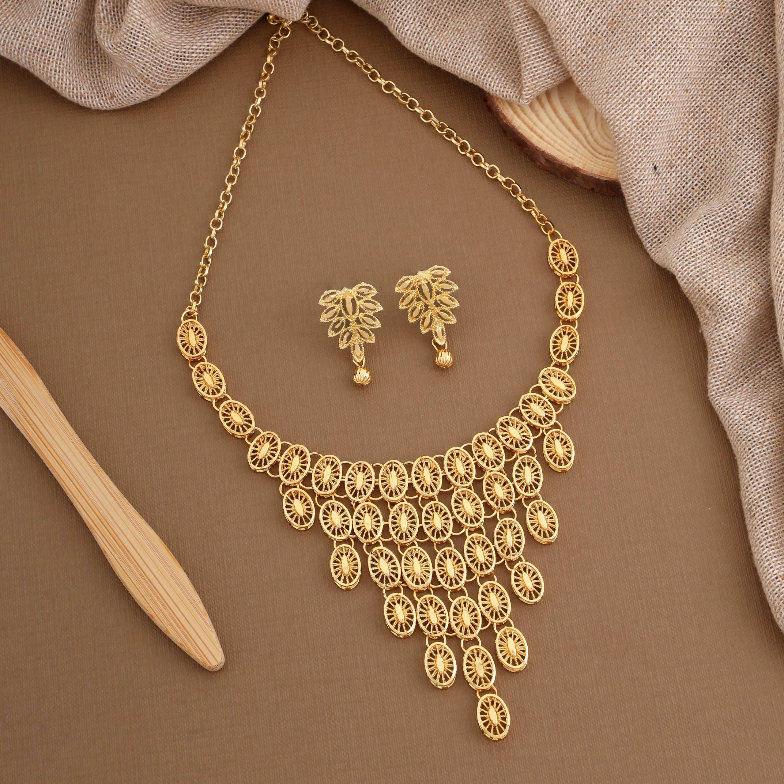 Designer Gold-Plated Filigree Necklace & Earrings Set