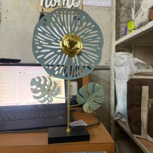 Modern Metal Flower Table Decor Showpiece for Home and Office