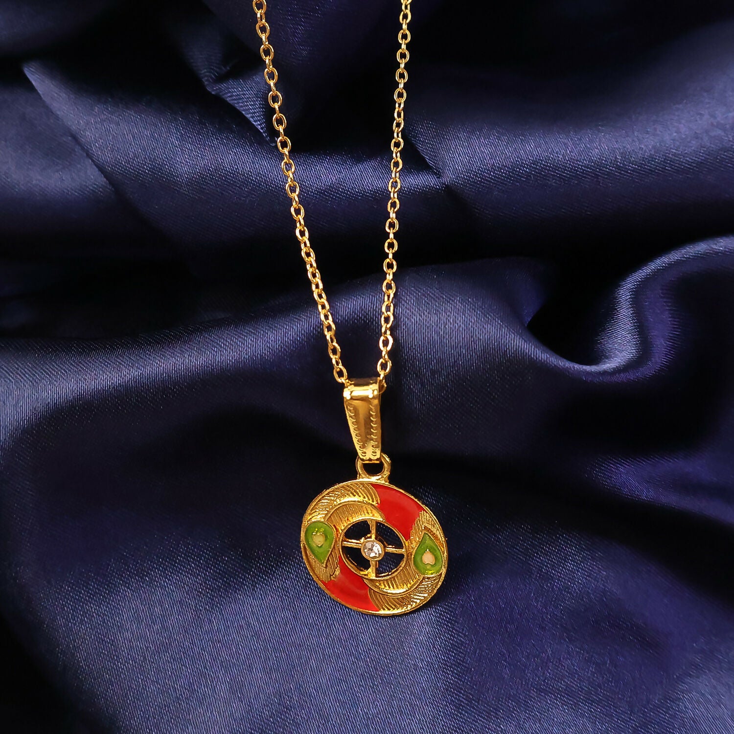 Elegant Circular Motif Pendant Necklace with Chain for Women