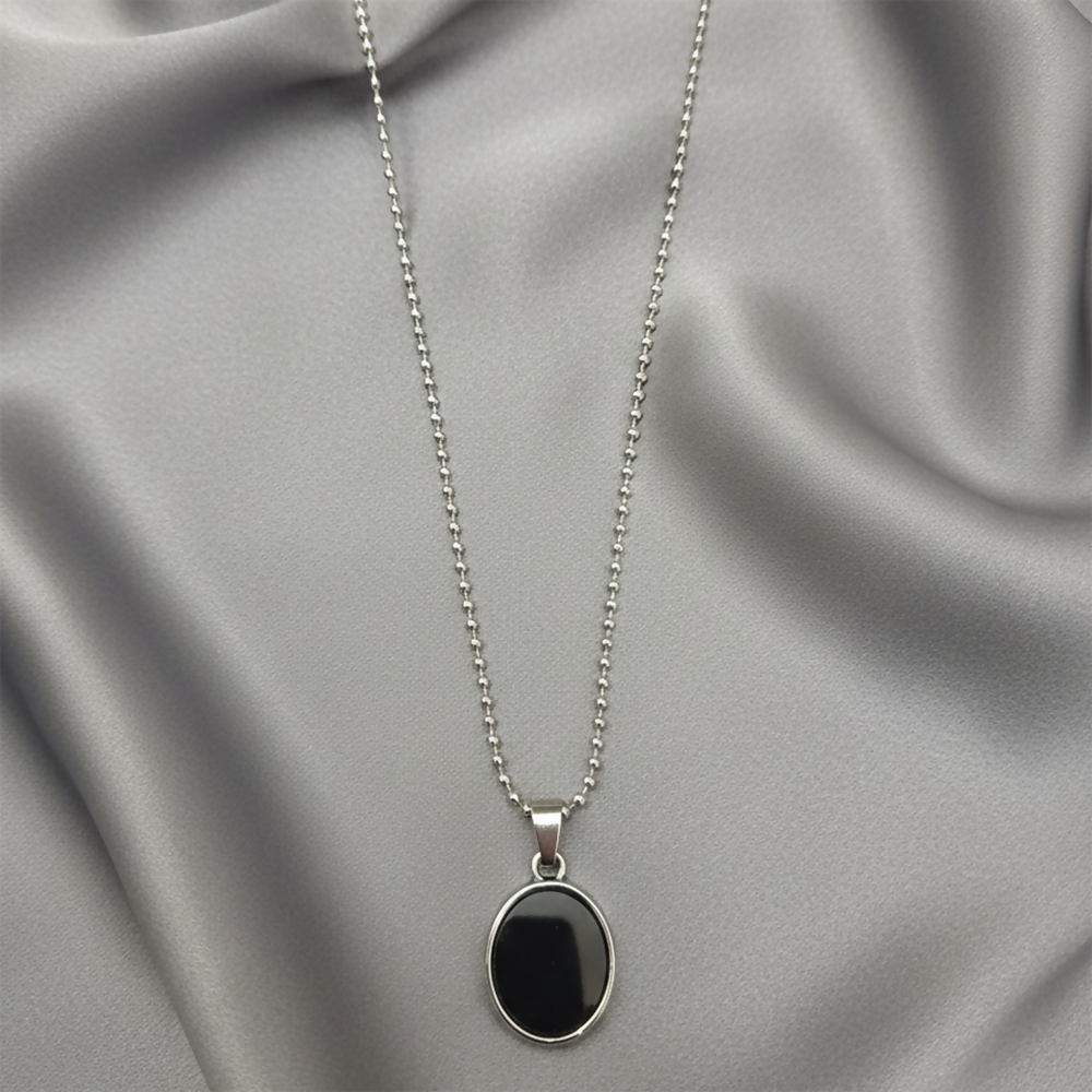 Elegant Black Round Shape Pendant Necklace
