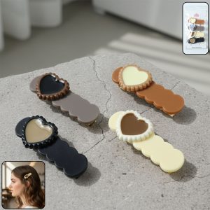 Heart Design Decorative Hair Clips Set (4 Pc)
