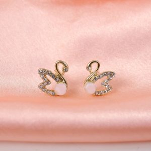Cute Pearl Butterfly Stud Earrings for Women And Girls