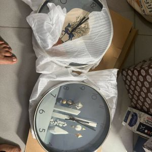 Modern Decorative Wall Clock with Geometric Art Design for Living Room