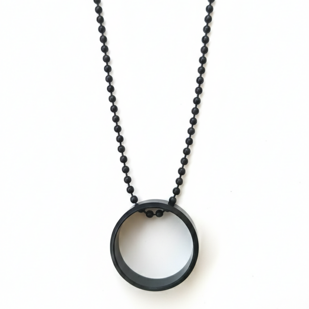Elegant Big Black Round Shape Pendant Necklace for Men