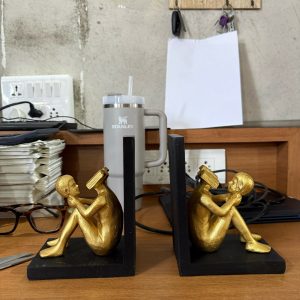 Creative Reading Man Bookend Statue Decorative Book Holder Set