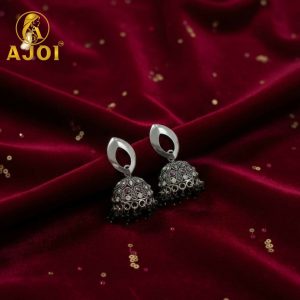 Silver Teardrop Earrings