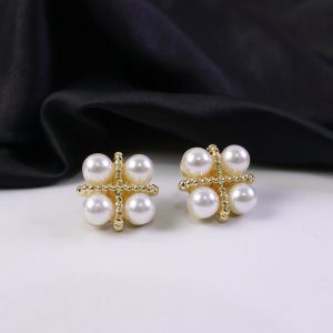 Korean Vintage Twisted Gold & Quad Pearl Studs For Girls And Women