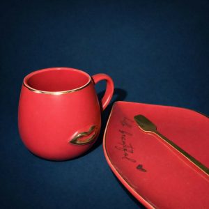 Red Ceramic Coffee Mug with Tray & Spoon Lip Design Cup Set