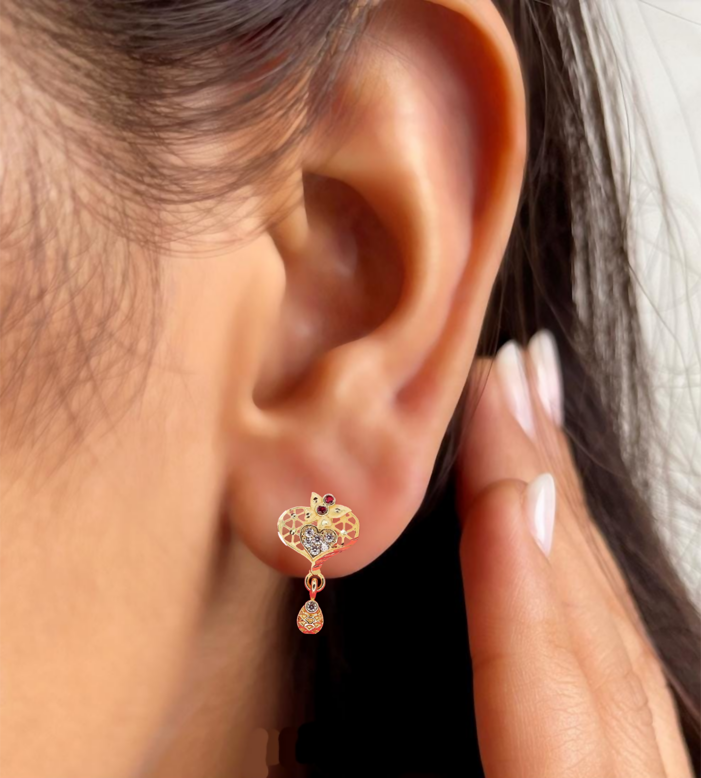 Heart Filigree Gold-Plated Stud Earrings with AD for women and girls - Image 4