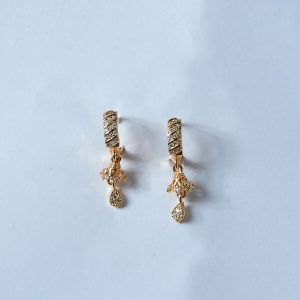 Elegant Spiral Bar Design Dangle Party Wear Jewellery