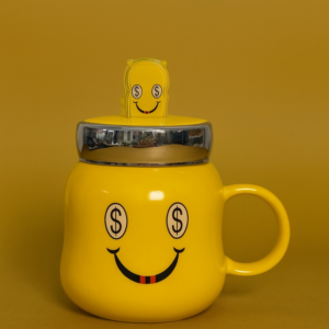 Cute Smiley Heart-Eyes Ceramic Mug with Lid & Handle | Adorable Yellow Coffee & Tea Cup for Home, Office & Gifting | Premium Glossy Finish Emoji Style Mug for Hot Beverages, Milk, Tea, Coffee & Cocoa