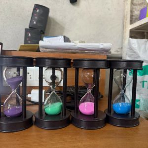 Wooden Sand Timer Hourglass for Desk Décor, 10 Minute Sand Clock (Color may vary)