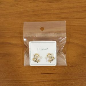 Elegant Pearl & Crystal Heart Design Stud Earrings for Women