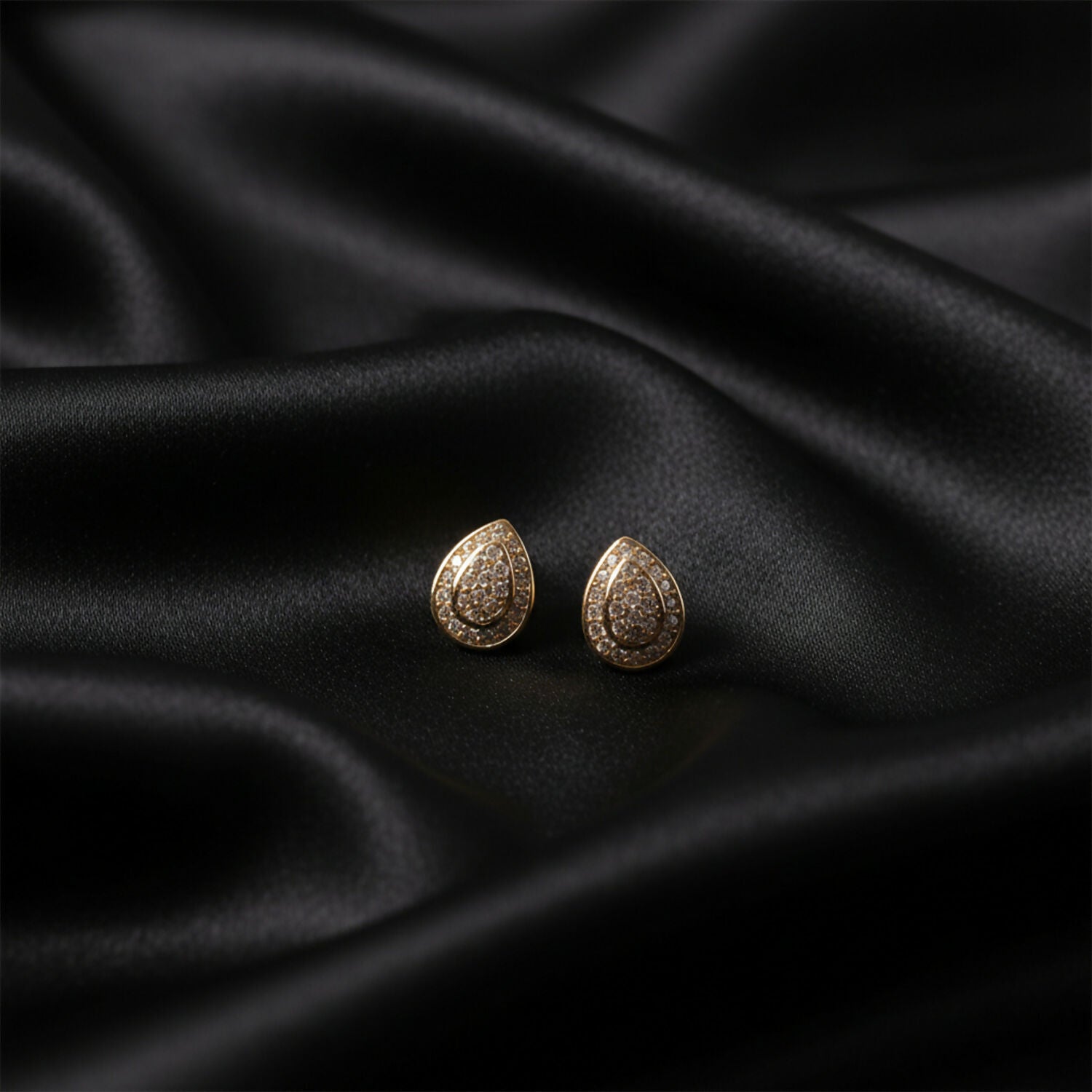 Elegant Teardrop Diamond Stud Earrings in Gold Finish - Image 3