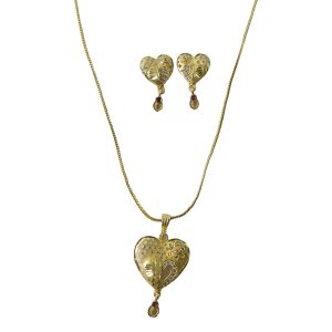 Heart Motif Gold Pendant and Earring Set Elegant Traditional Jewelry Set for Women